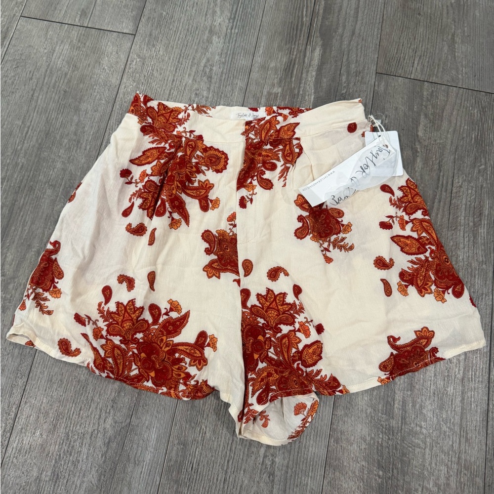 Taylor and sage Floral Print Women Shorts